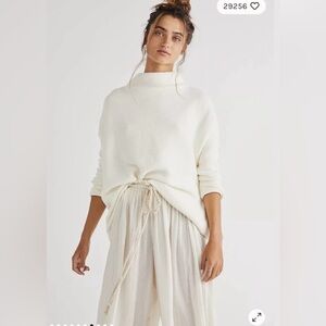 NWOT size XS Free People Ottoman Slouchy Tunic Sweater Optic White